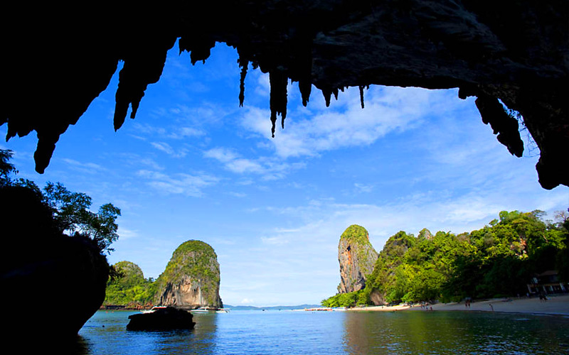 ถ้ำพระนาง-หาดไร่เลย์-สถานที่ท่องเที่ยวกระบี่